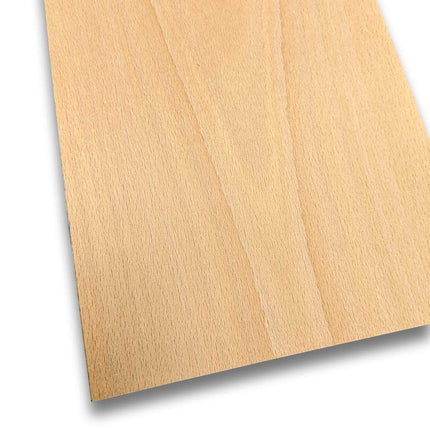 Beuken houtfineer 50 x 18 cm met natuurlijke nerfstructuur, ideaal voor meubelbekleding of restauratieprojecten.